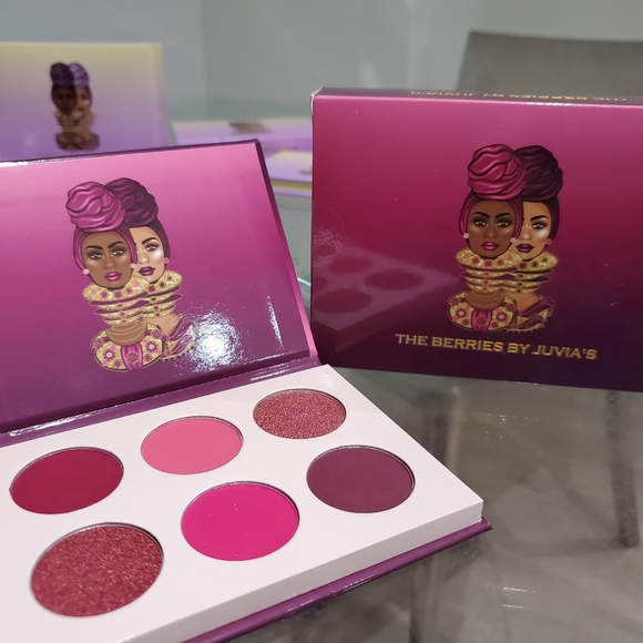 Juvia's Place The Berries Mini Eyeshadow Palette - Picture 4 of 5